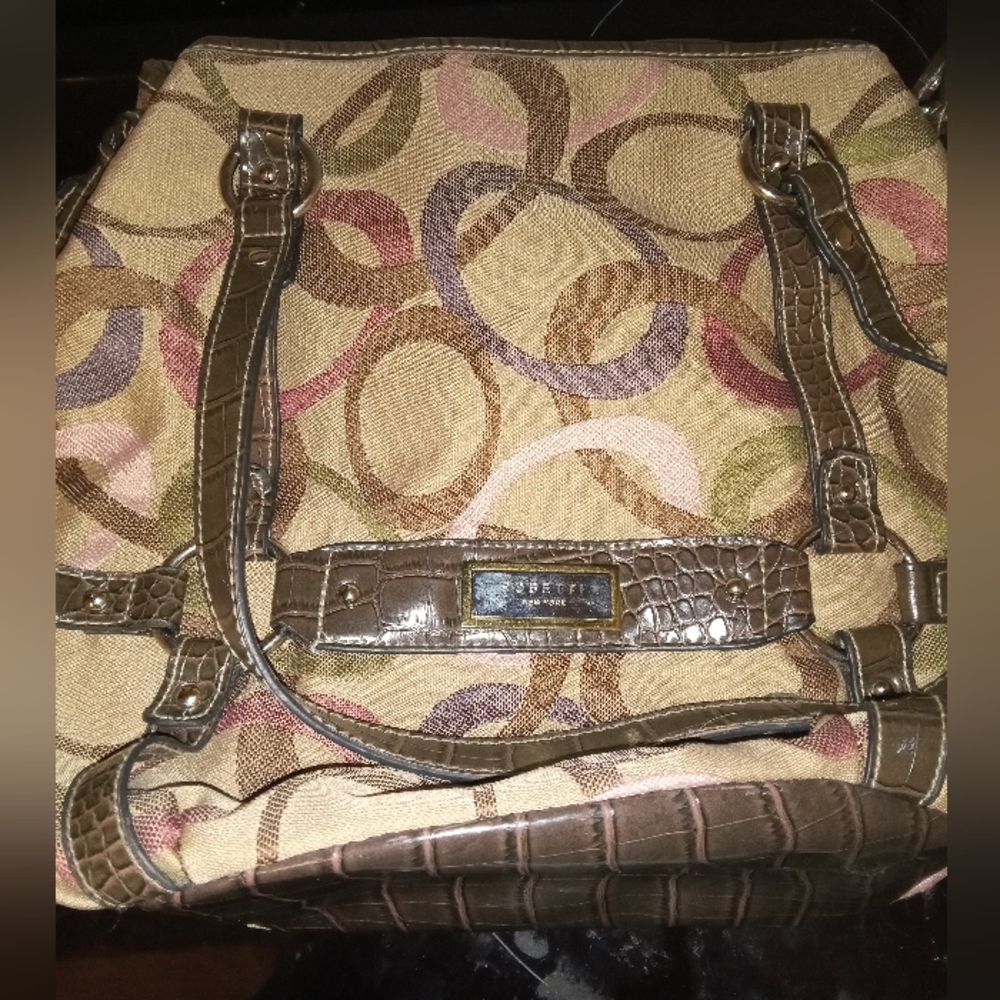 Two woman purses brand new never used
